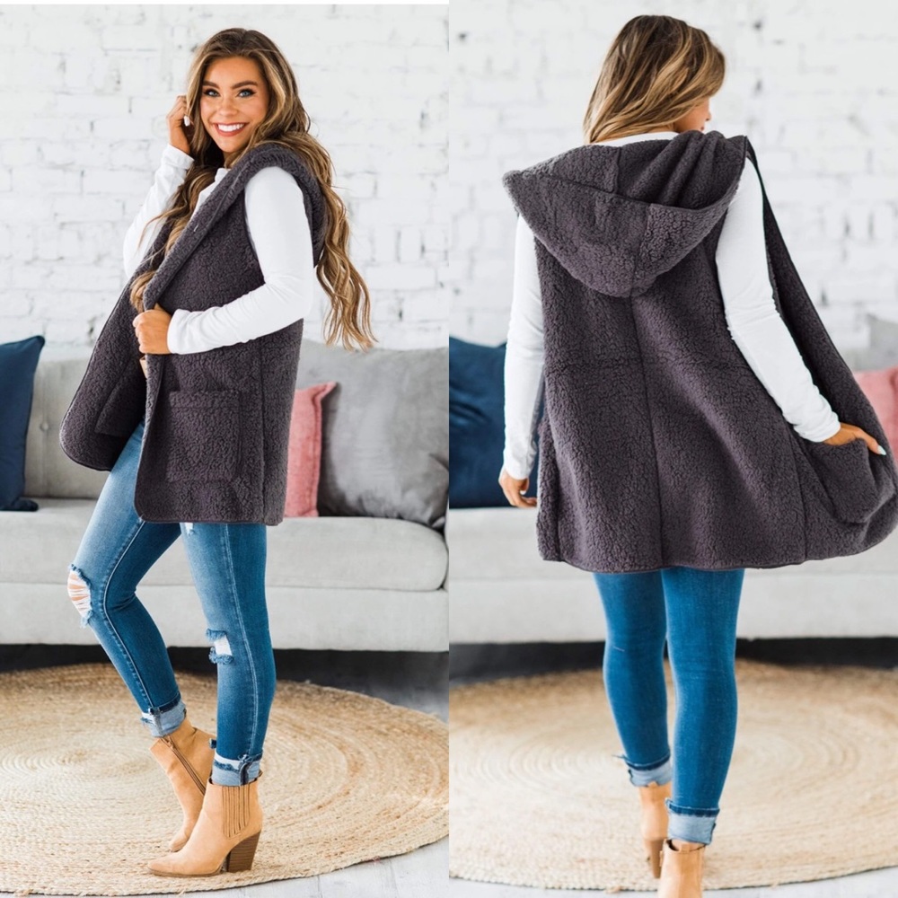 Soft Olive Cozy Faux Fur Pocket Hood Sherpa Vest - Picture 2 of 4